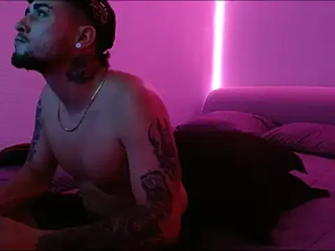 Lliam 2 online show from February 2025 11:13:02 PM