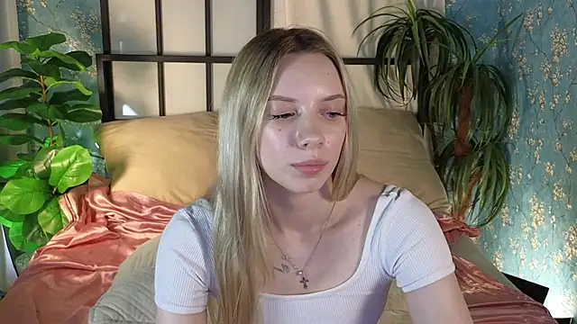 Snapshot of katt__y chatting on July 2026 05:08:01 AM katt y online show from July 2026 05:08:01 AM