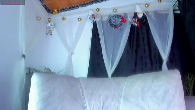 Freydis18 online show from March 2026 04:38:02 AM