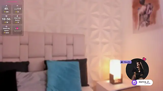 DannaJhonson1 online show from February 2025 07:58:02 PM