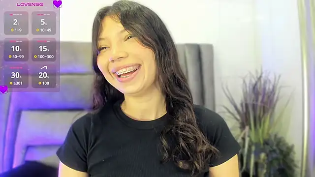 DannaJhonson1 online show from November 2025 06:57:02 PM