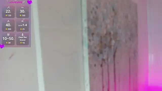 DannaJhonson1 online show from April 2026 07:28:02 PM