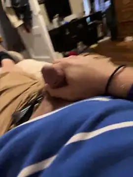 biggzee6 online show from February 2026 05:15:02 PM