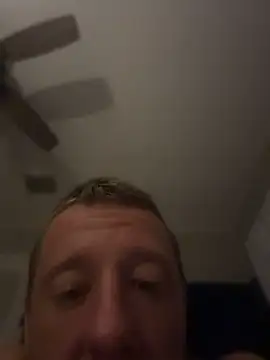 Snapshot of biggzee6 chatting on June 2026 08:20:01 AM biggzee6 online show from June 2026 08:20:01 AM