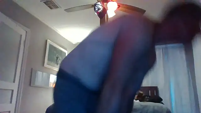 biggzee6 online show from May 2026 12:27:01 PM