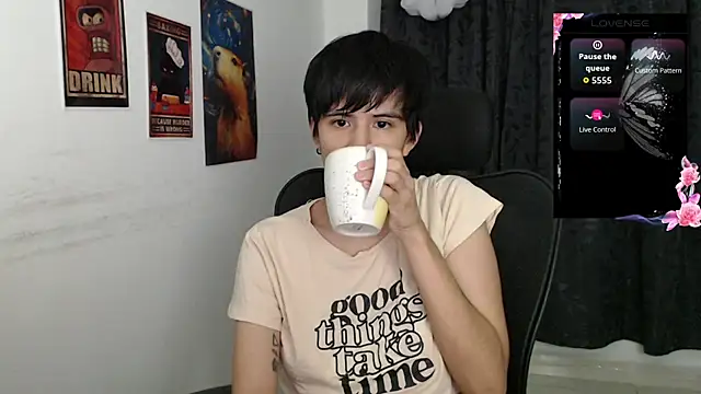 Snapshot of Dha_lia0 chatting on October 2025 10:00:02 PM Dha lia0 online show from October 2025 10:00:02 PM