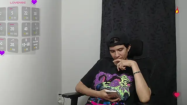 Snapshot of Dha_lia0 chatting on March 2025 06:20:02 AM Dha lia0 online show from March 2025 06:20:02 AM