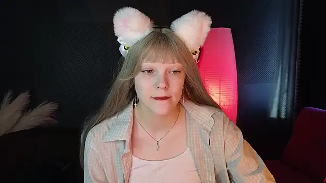 Snapshot of MiaWhisper chatting on March 2025 08:08:02 AM MiaWhisper online show from March 2025 08:08:02 AM