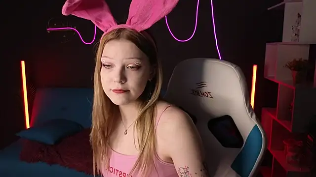 Snapshot of MiaWhisper chatting on January 2025 08:21:01 AM MiaWhisper online show from January 2025 08:21:01 AM