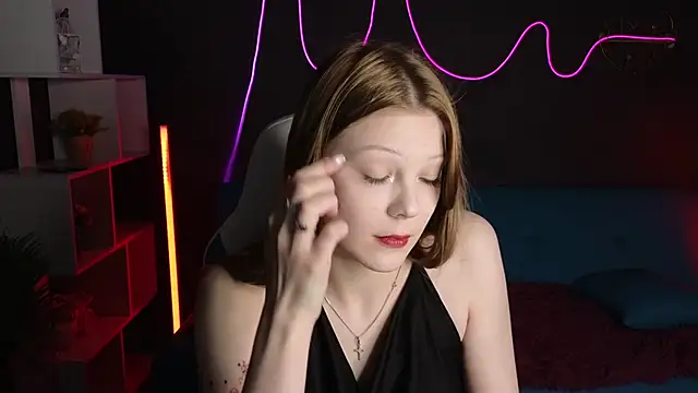 Snapshot of MiaWhisper chatting on January 2025 04:09:01 AM MiaWhisper online show from January 2025 04:09:01 AM