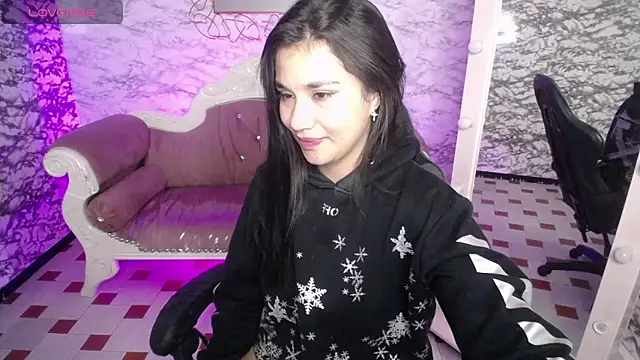Skye Little v online show from February 2025 10:55:02 AM