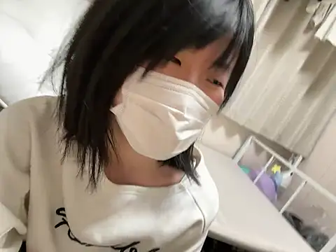Snapshot of riri_riri_jp chatting on April 2026 10:11:02 AM riri riri jp online show from April 2026 10:11:02 AM