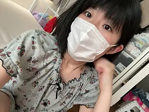 Snapshot of riri_riri_jp chatting on June 2026 03:01:02 AM riri riri jp online show from June 2026 03:01:02 AM