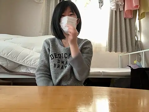 Snapshot of riri_riri_jp chatting on April 2026 06:49:02 AM riri riri jp online show from April 2026 06:49:02 AM