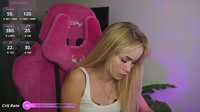 DakotaaJohnnson online show from September 2025 11:43:01 AM
