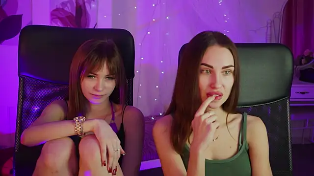 Snapshot of DakotaaJohnnson chatting on February 2025 12:18:02 PM DakotaaJohnnson online show from February 2025 12:18:02 PM