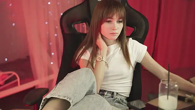 DakotaaJohnnson online show from March 2025 02:34:01 PM