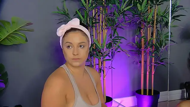 Snapshot of PatriciaSpice chatting on September 2025 05:25:02 AM PatriciaSpice online show from September 2025 05:25:02 AM