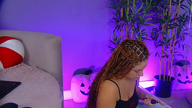 Snapshot of PatriciaSpice chatting on December 2025 05:10:01 AM PatriciaSpice online show from December 2025 05:10:01 AM