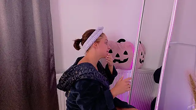 Snapshot of PatriciaSpice chatting on April 2026 04:14:01 AM PatriciaSpice online show from April 2026 04:14:01 AM