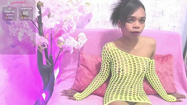 Gletty noa online show from October 2025 08:43:01 PM