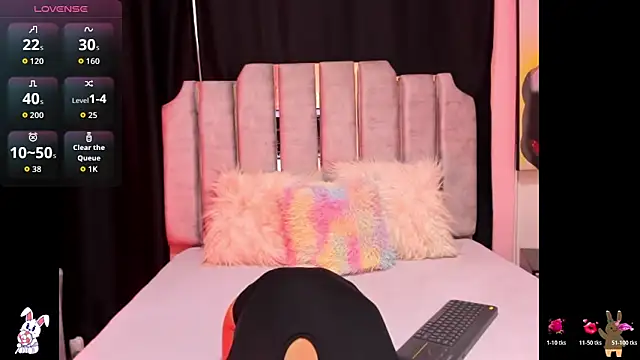 Gletty noa online show from December 2025 06:07:02 PM