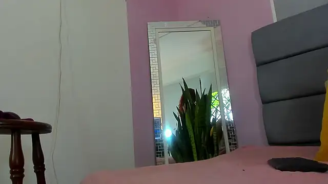 Snapshot of Ireth_7 chatting on February 2025 07:02:02 PM Ireth 7 online show from February 2025 07:02:02 PM