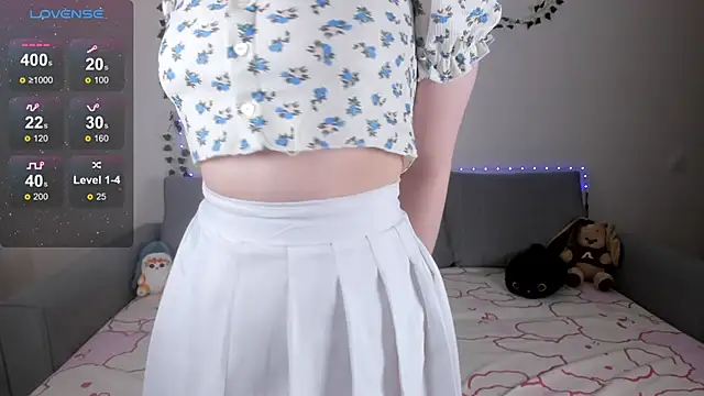 EmmyStar  online show from February 2025 04:54:01 PM