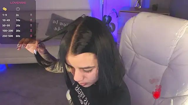 Nicole Foxx  online show from January 2026 08:18:02 PM