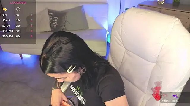 Nicole Foxx  online show from February 2026 08:09:01 PM