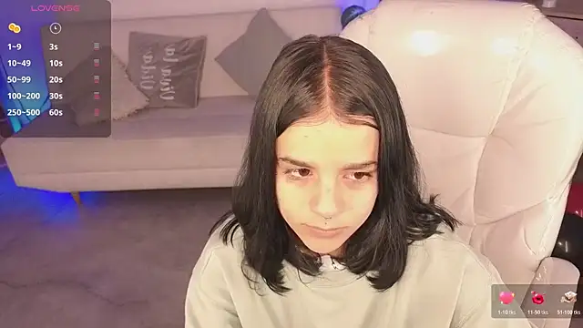 Nicole Foxx  online show from March 2026 07:37:02 PM