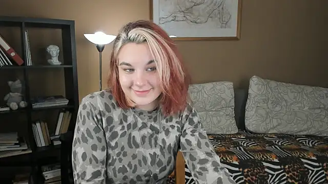 Snapshot of PeggyBark chatting on January 2025 09:36:02 AM PeggyBark online show from January 2025 09:36:02 AM