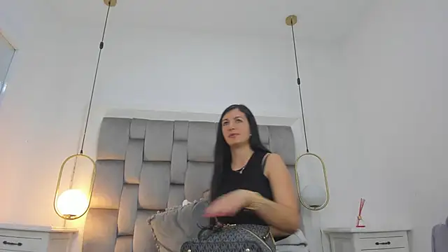 Snapshot of sofhia_daniels chatting on March 2025 12:17:01 PM sofhia daniels online show from March 2025 12:17:01 PM