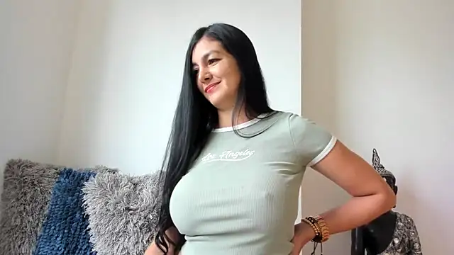 Snapshot of sofhia_daniels chatting on October 2025 09:27:02 PM sofhia daniels online show from October 2025 09:27:02 PM