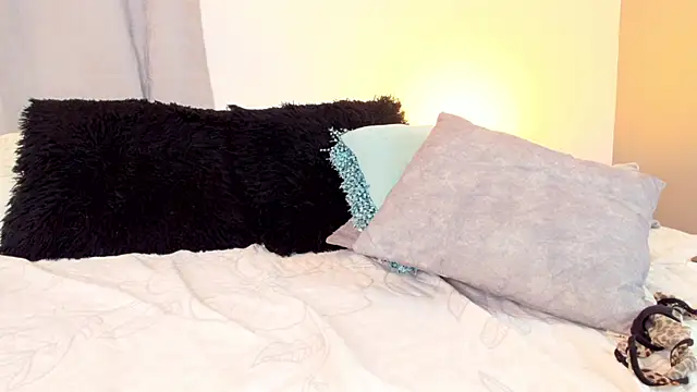 miss hellen2 online show from February 2025 04:50:01 PM