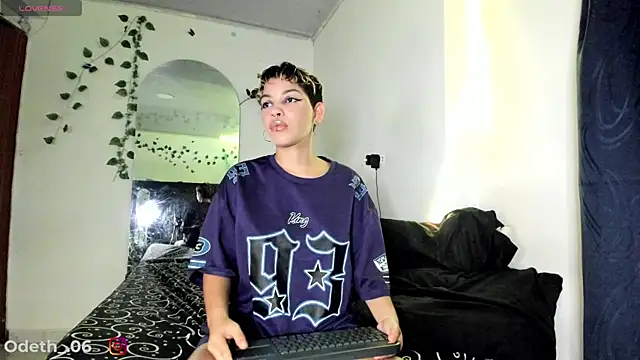 Odeth  online show from November 2025 03:56:02 AM