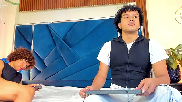 DanteAndKyle online show from November 2025 10:43:01 PM