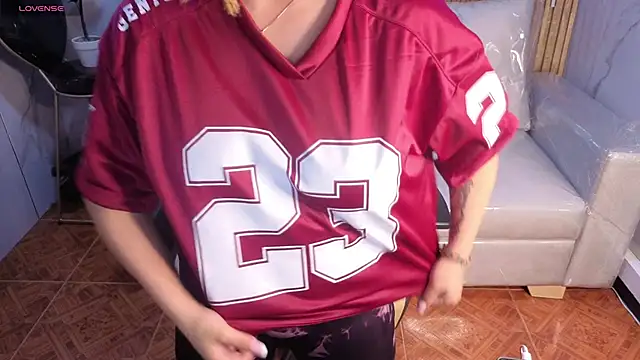 Kitten Cam online show from April 2026 05:34:01 AM