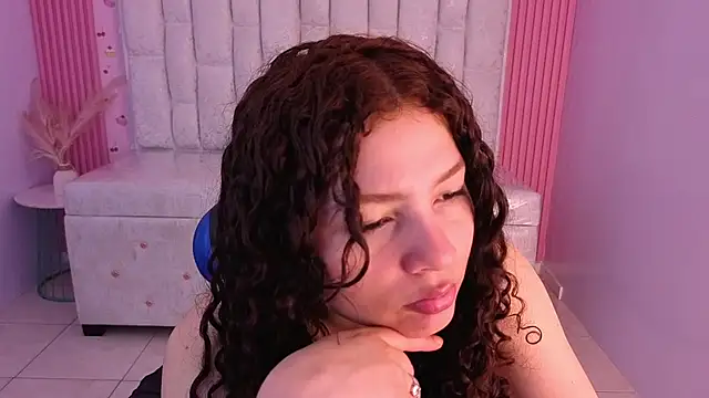 shalon diaz s online show from February 2026 01:11:02 PM