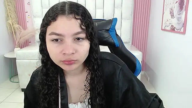 shalon diaz s online show from November 2025 01:11:01 PM