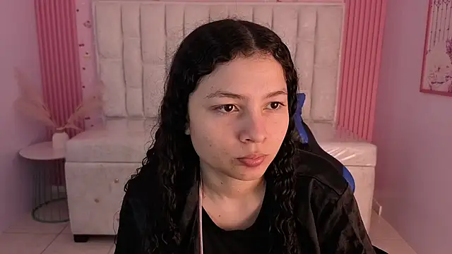 shalon diaz s online show from February 2026 01:08:01 PM