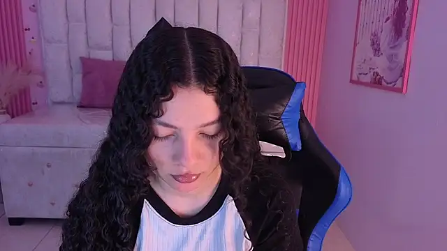 shalon diaz s online show from February 2026 01:08:01 PM