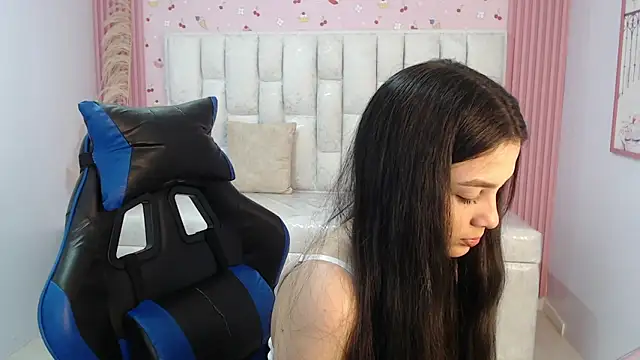 shalon diaz s online show from November 2025 01:16:02 PM