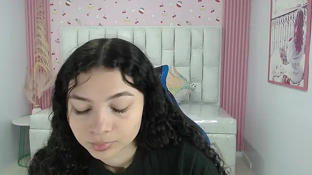 shalon diaz s online show from September 2025 01:17:02 PM