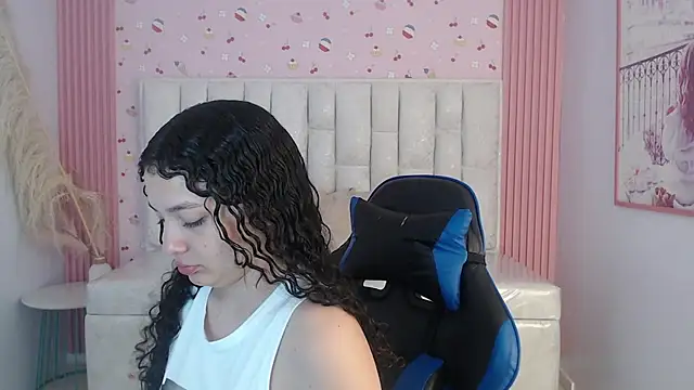 shalon diaz s online show from December 2025 01:16:02 PM