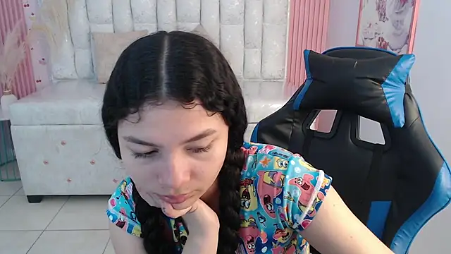 shalon diaz s online show from November 2025 01:04:01 PM