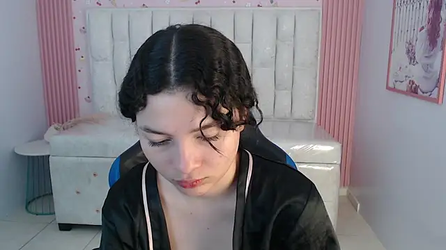 shalon diaz s online show from January 2026 01:12:02 AM