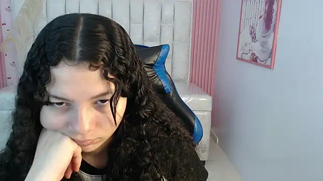 shalon diaz s online show from November 2025 01:14:02 PM