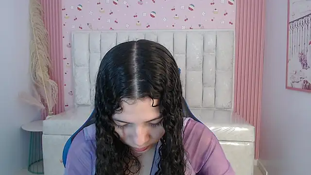 shalon diaz s online show from December 2025 01:10:01 PM