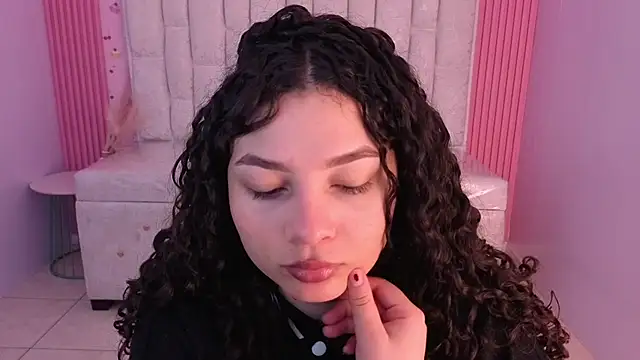 shalon diaz s online show from February 2026 01:23:01 PM